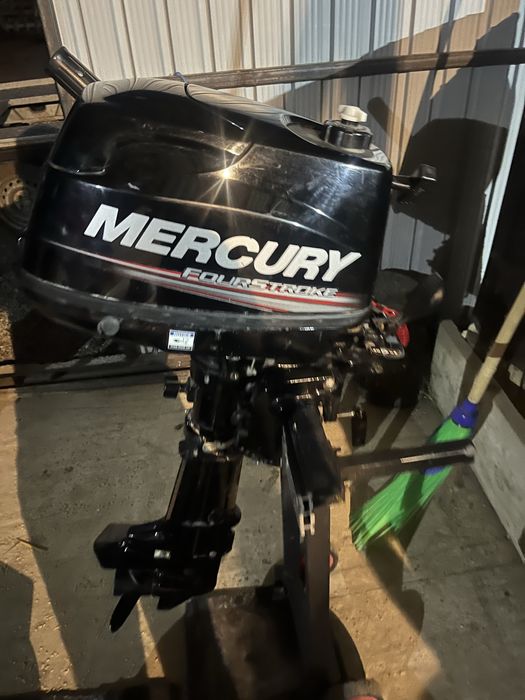 Vand barca kolibri KM300d podina din aluminiu cu chila motro mercury sonar lowrence