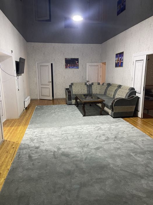 Hostel sport. Er va xotinga joy yuq!