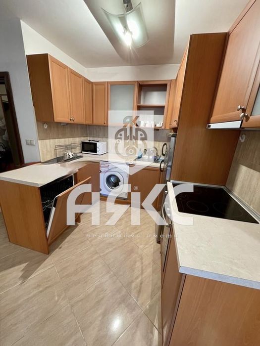 Дава се под наем Двустаен апартамент в София, Павлово - 53 кв.м за 614 € - Снимка #1