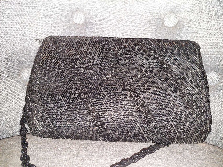 Poseta margele marunte negre