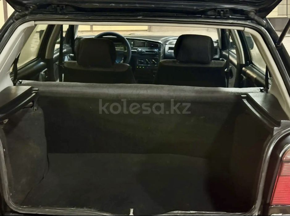 Продаю машину срочнооо срочно