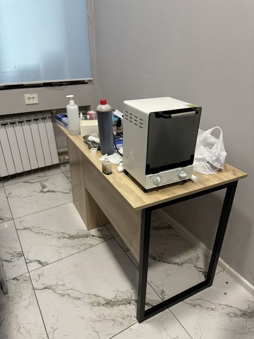 Продаются офисные столы 5шт