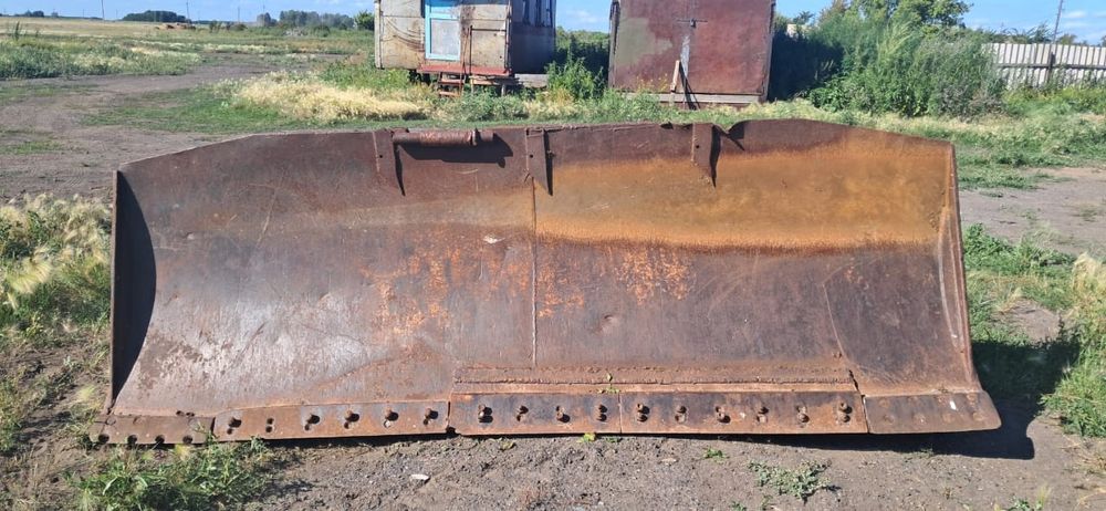 Лопата для трактора