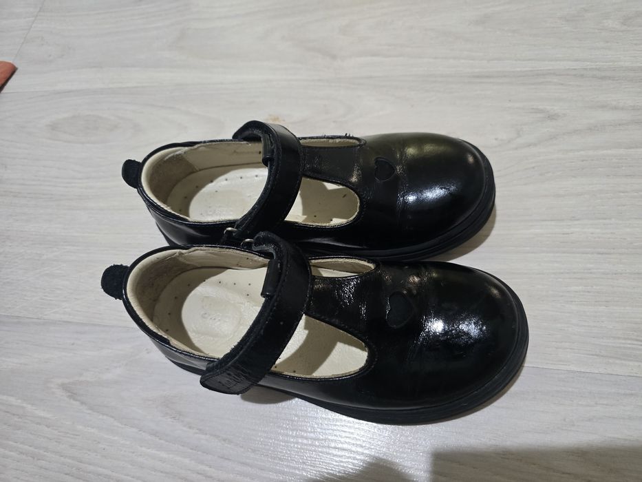Туфли детские, продам
