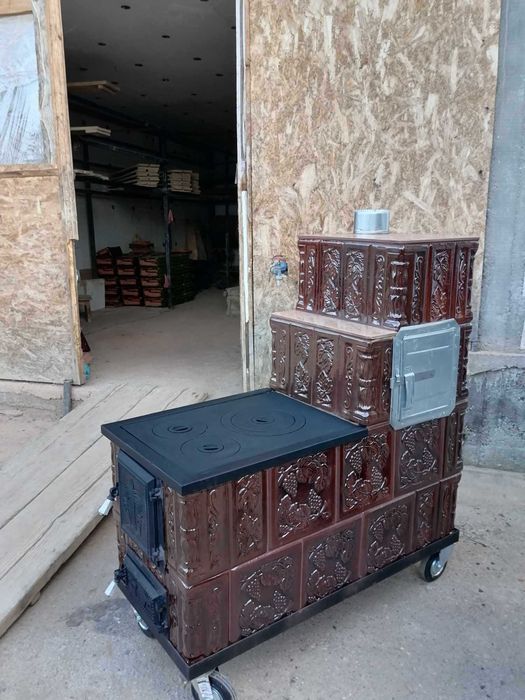 Vând sobe de teracotă pe cadru metalic