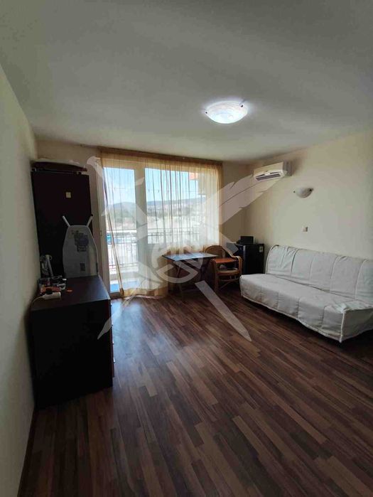 Продава се Едностаен апартамент в София, Хладилника - 35 кв.м за 620 €/кв.м - Снимка #1