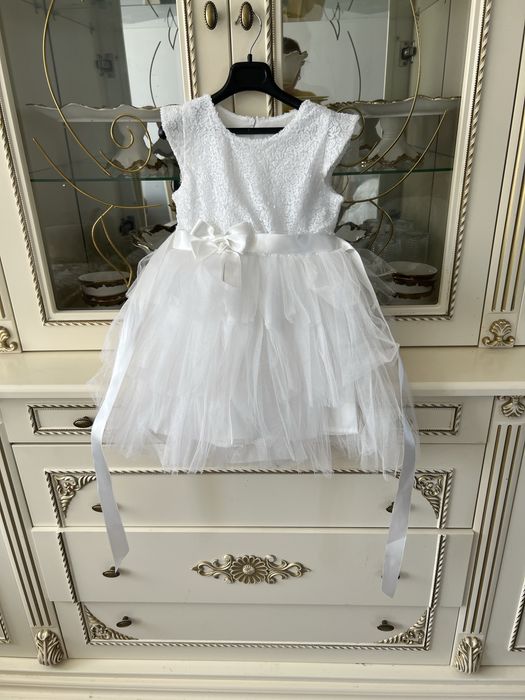 Платья на девочку 4/5/6 лет