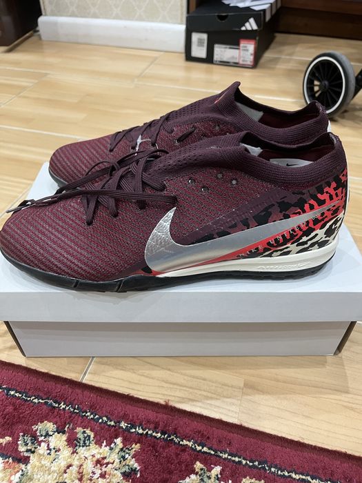 Сороконожки Nike Mercurial 42 размер