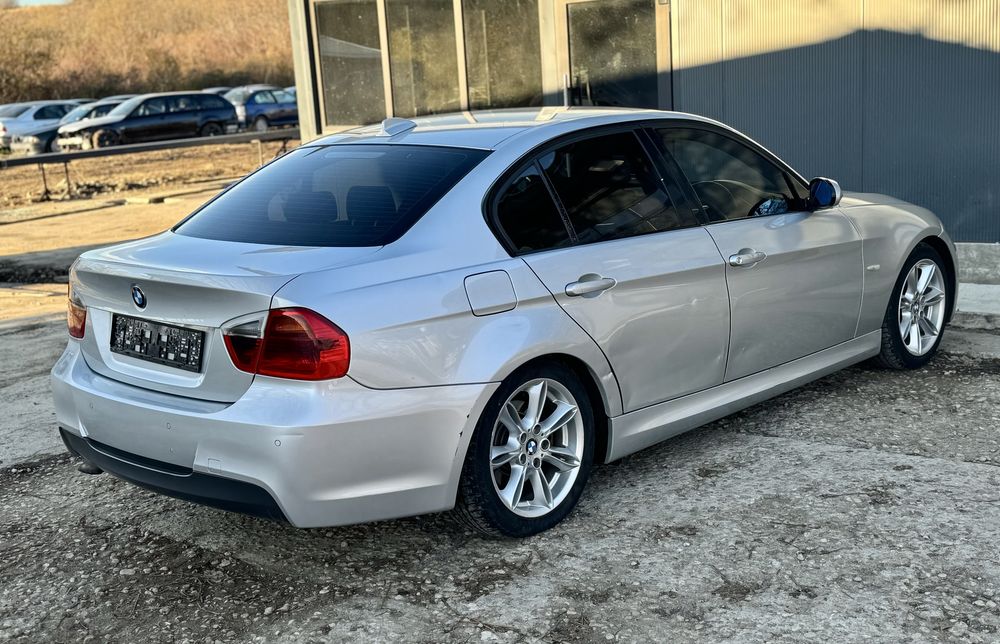 BMW E90  320d 163h.p  ///M pack НА ЧАСТИ