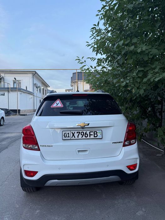 Автомобиль Tracker 1