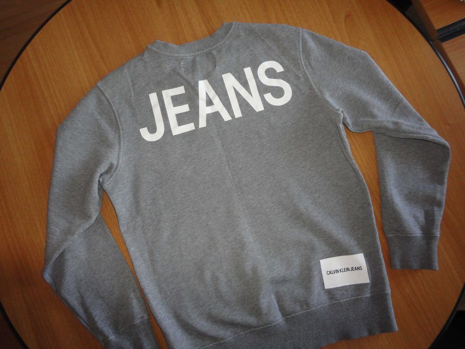 Calvin Klein/S/оригинален суитшърт