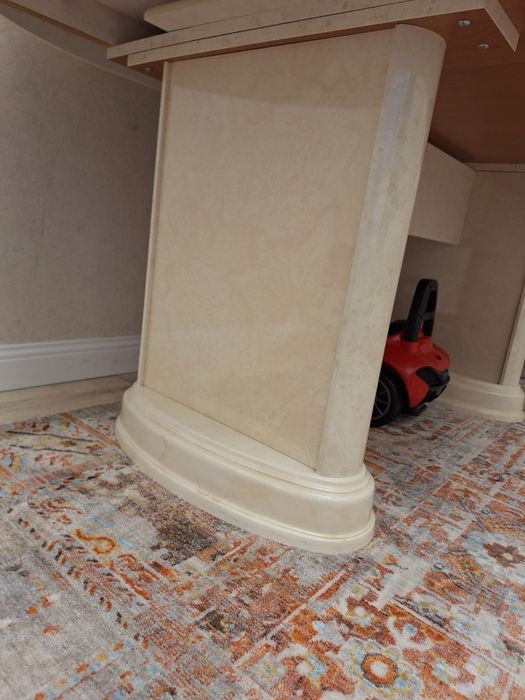 Срочно продам стол стуля