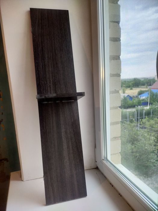 продам шкаф подвесной + полка к нему