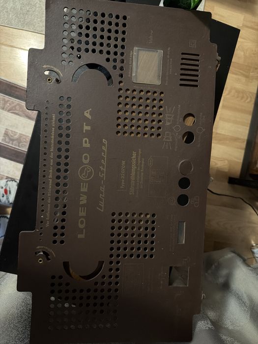 Radio Lowe Opta stereo