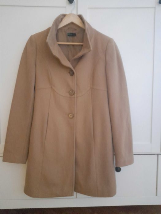Palton Benetton bej, lana, nr.36-38, 70 lei
