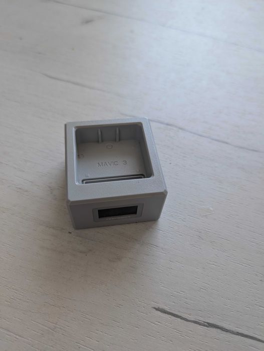 Зарядно устройство mavic 3