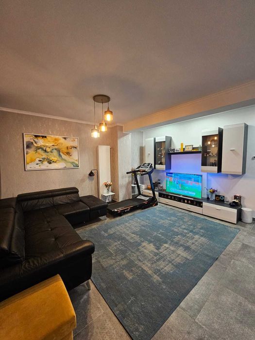 Casa modernă, mobilată și utilată, panouri solare, direct proprietar