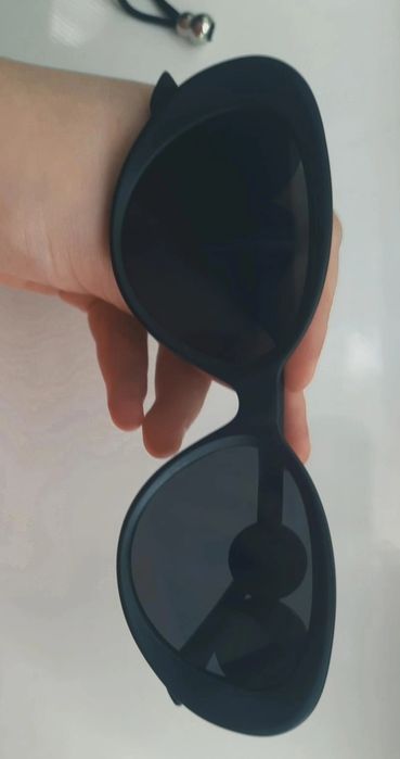 Солнцезащитные очки Versace