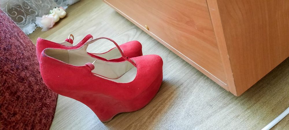 Туфли женские продам