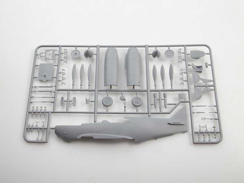 Сборная модель самолета ЛаГГ-3 (Моделист, 1/48