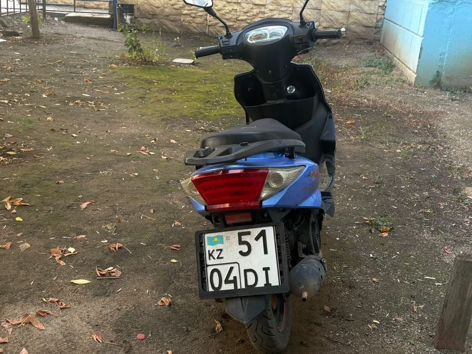 Продам скутер М-8