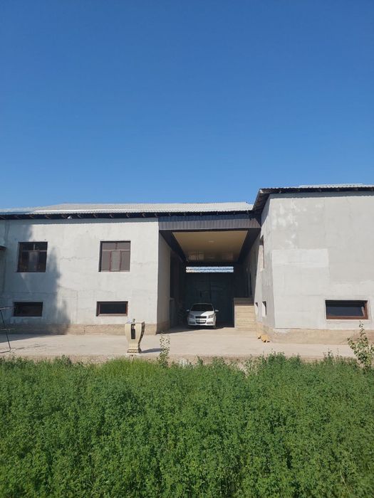 Srochno Nurafshonda 2 qavatli hovli joy sotiladi.