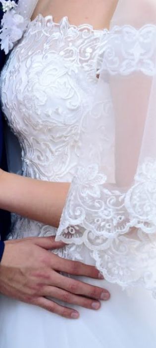 Продам шикарное свадебное платье