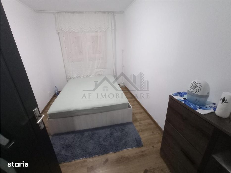 Apartament 4 camere Podu Ros