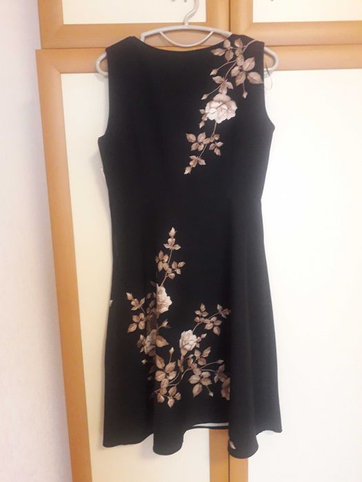 Рокля на DiKa...