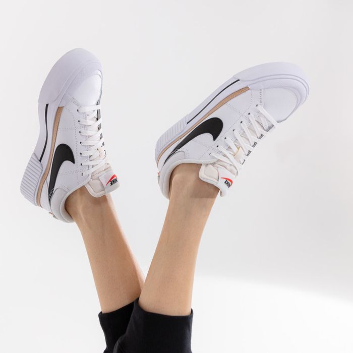 Дамски маратонки Nike Court Legacy Lift