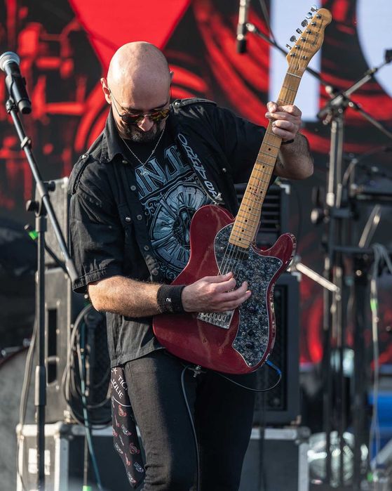 Meditatii chitara - Bucuresti sau online