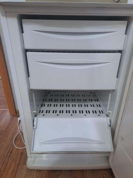 Продается морозильная камера