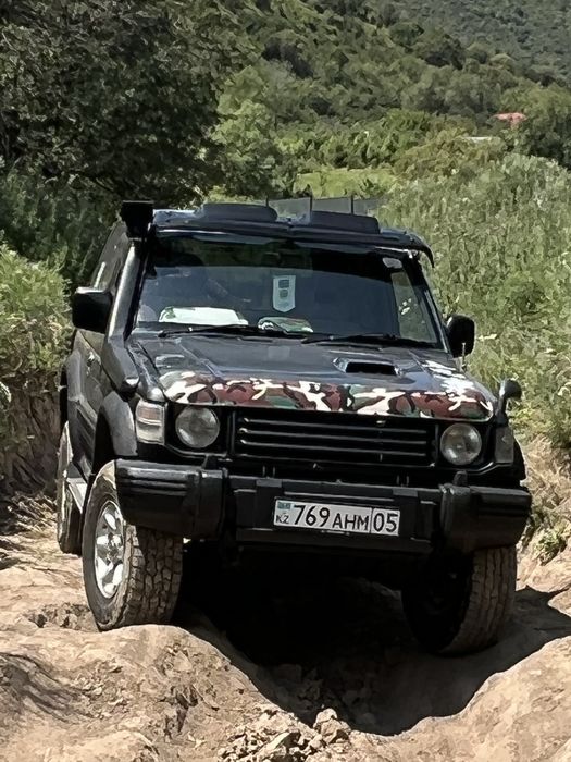 Продам Легенду Дакара , Японский Вездеход .