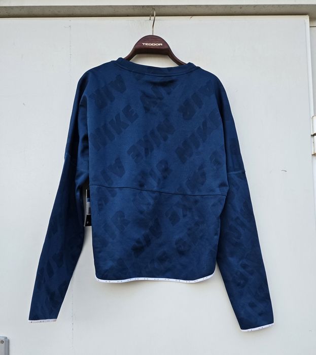 Nike оригинална дамска блузка нова  М размер