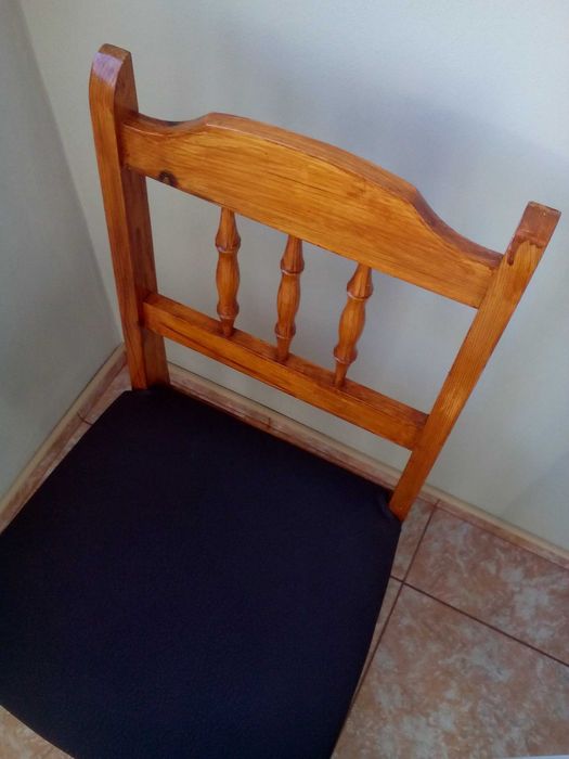 Чамов трапезен стол