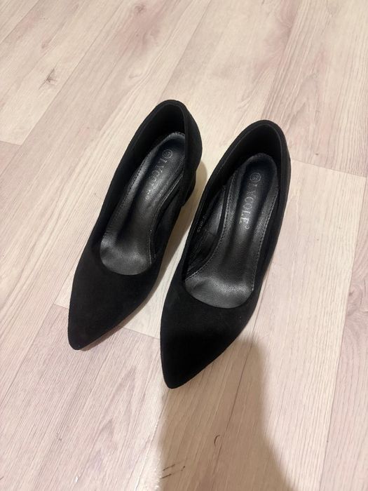 Продается Красовки лофер туфли и басаножки