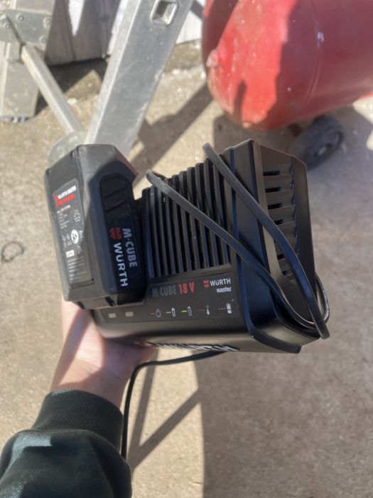 Incarcator wurth nou cu baterie defecta