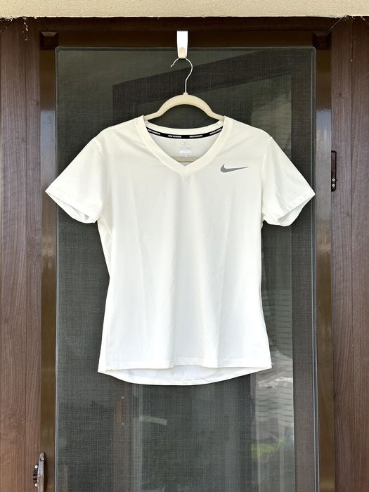 Дамска тениска Nike Running (Dri-FIT) - размер L, Отлично състояние