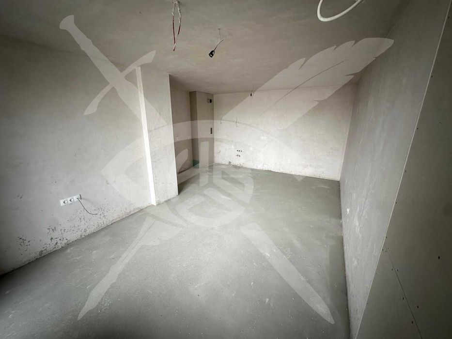 Продава се Тристаен апартамент в София, Хладилника - 119 кв.м за 1891 €/кв.м - Снимка #1