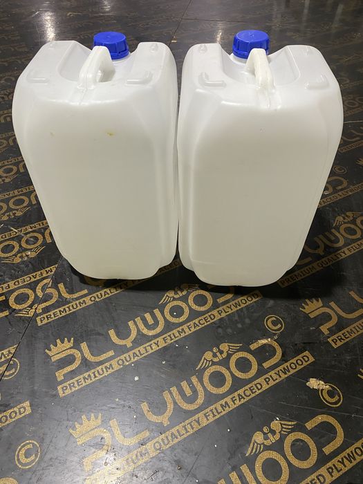 Пластмасови туби 30л и 65л и 20л