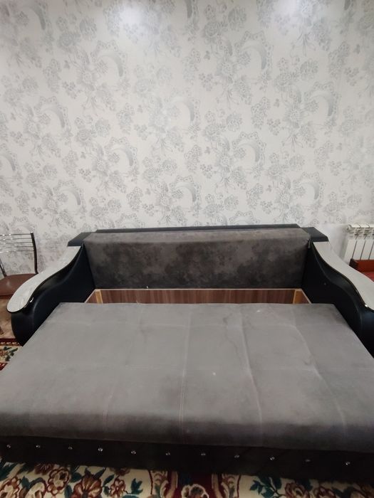 Тақта диван сатамын