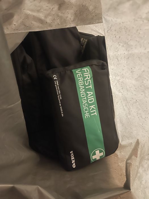 Компресори и аптечки