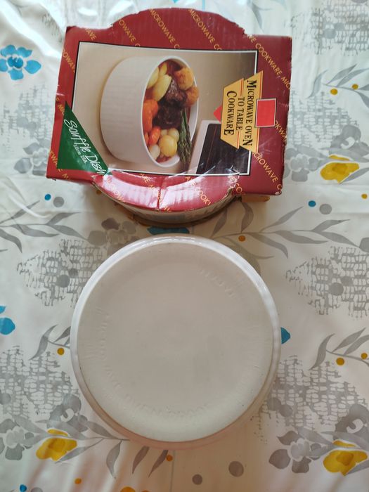 Кухненски принадлежности чисто нови