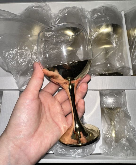 Бокалы новые, для гостей
