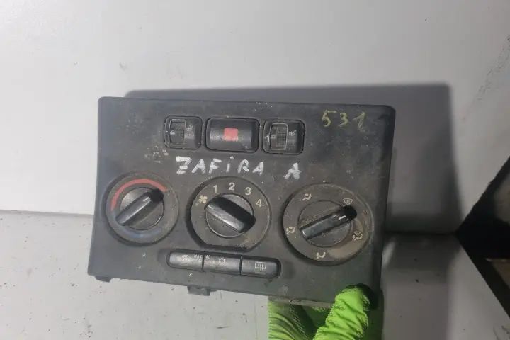 Comanda AC Opel Zafira 2003 2.0 DTi MT (100 hp)