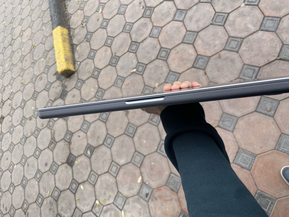 Macbook pro m1 pro 120 fps 16inch 48 yaderlik 16/512 full kompket