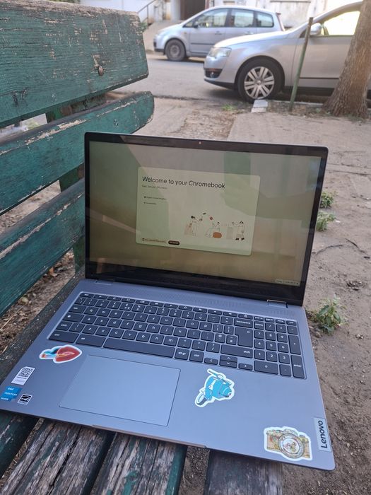 Vând Chromebook Lenovo în stare excelentă,