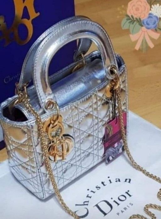 Genti mini model Lady, diverse nuanțe, accesorii metalice, saculet