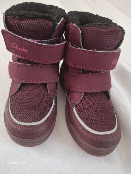 Страхотни ботушки за момиченце Clarks