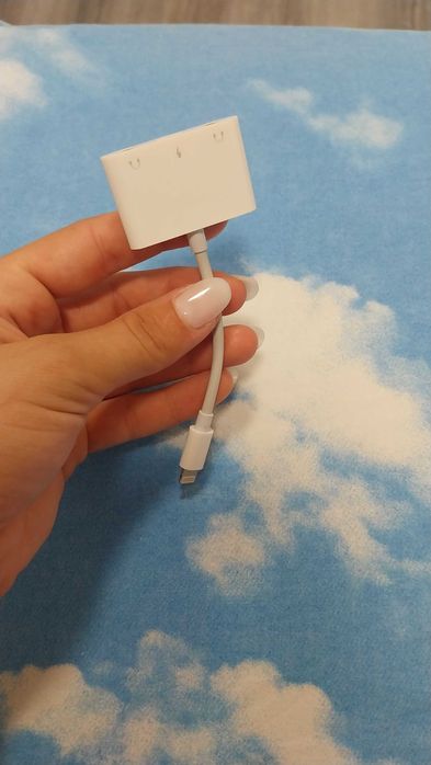 Adaptor Audio 3in1 Iphone - Aux+ Incarcator Iphone